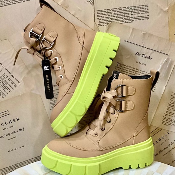 Anthropologie Sorel Caribou Boot Lace Up Beige Tan Leather Lime Rubber - Picture 2 of 11
